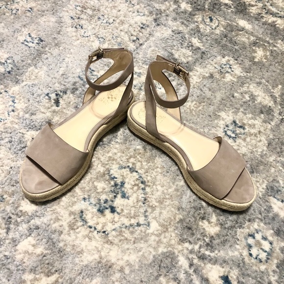 Vince Camuto Flat Forms - Picture 2 of 3